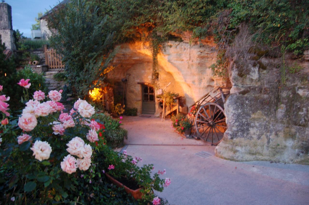 Rocaminori Hotel Louresse-Rochemenier Exterior photo